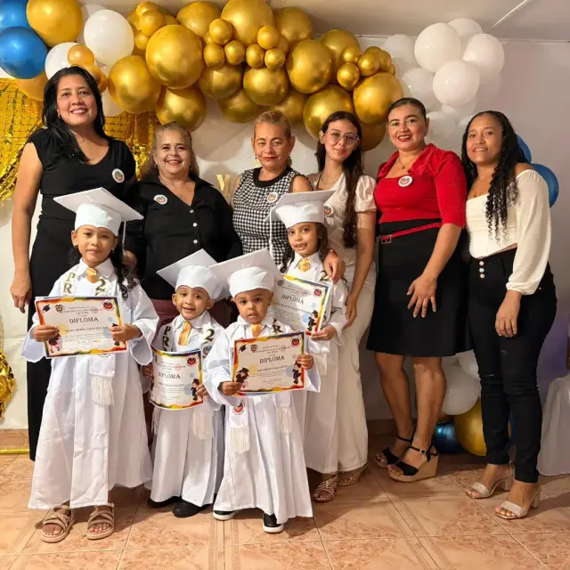 Nuestra prom 2025 – foto 5