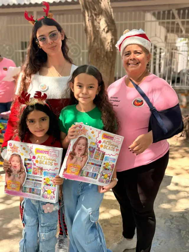 Navidad, regalos y sonrisas – foto 4